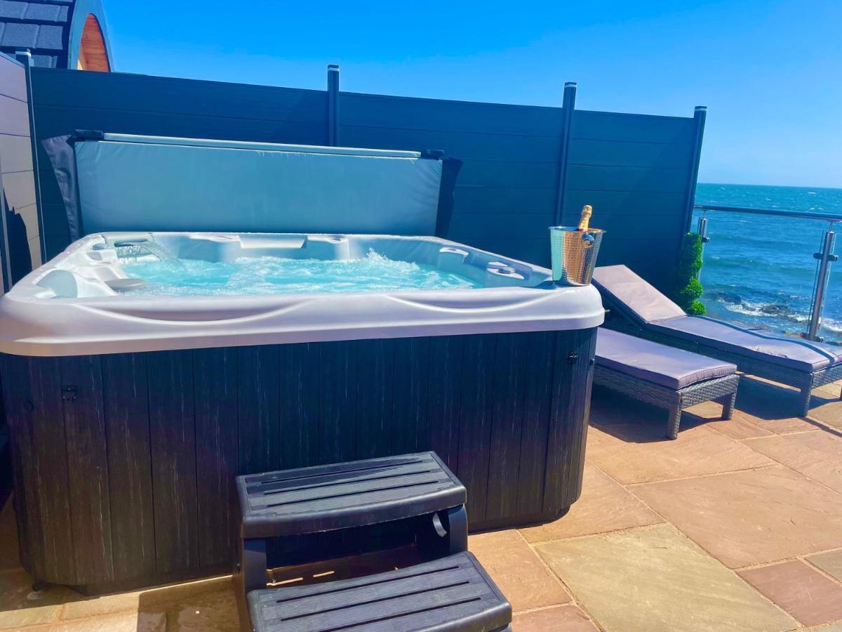 4 Sinclair Bay Lodges Keiss Bagian luar foto